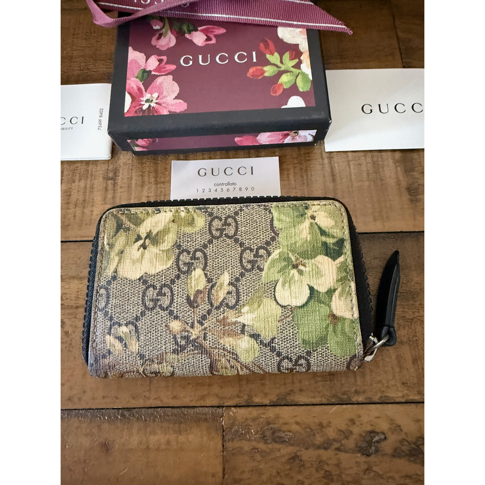 Gucci Wallet Women's Green GG Blooms Floral Canvas Zip Around Card Wallet Italy - Picture 2 of 9